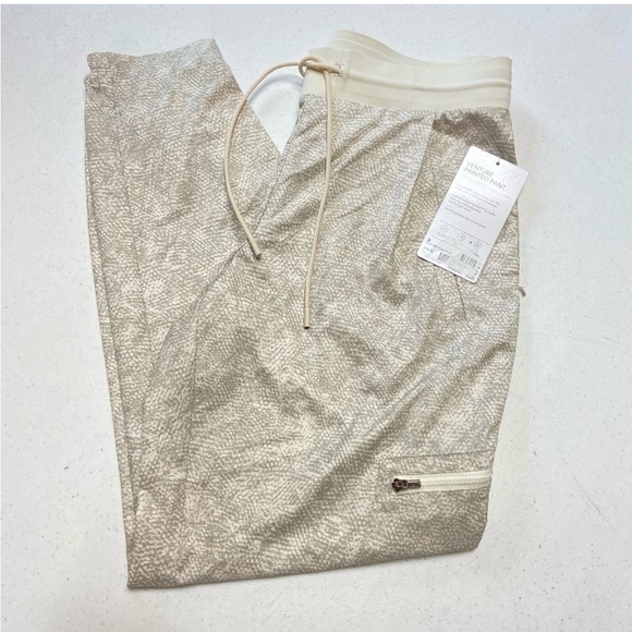 Athleta Venture Printed Pant-Vipor Grey-Size 2-NWT - Picture 3 of 9